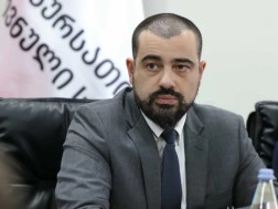 ლაშა ავალიან