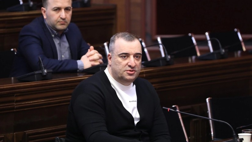 რატი იოთანამაშვილი