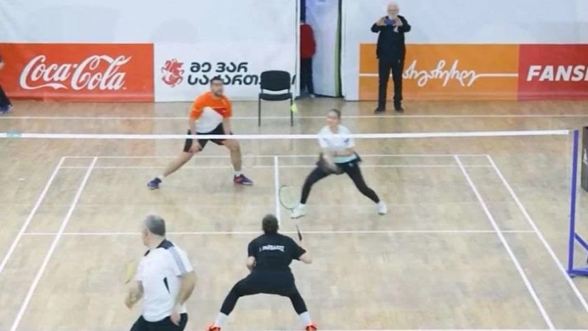 ბადმინტონ