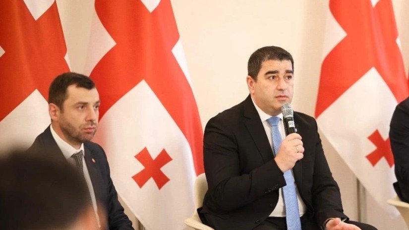 პარლამენტი