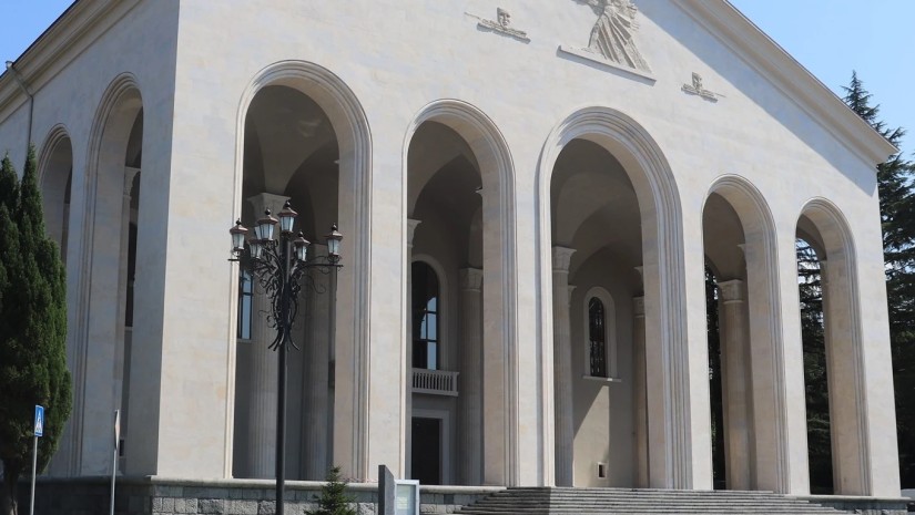 ოზურგეთის თეატრი