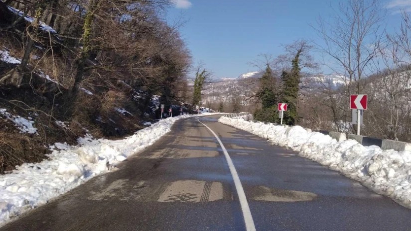 გზა თოვლი