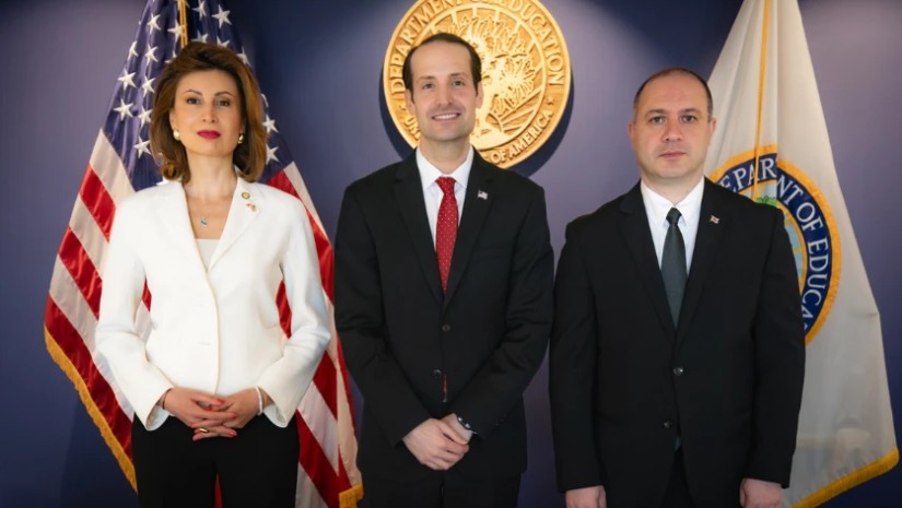 მიქანაძე