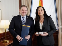 ნიკოლოზ სამხარაძ