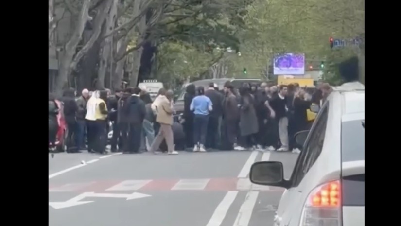 მძიმე ავარია საბურთალოს ქუჩაზე - ვითარება ადგილზე