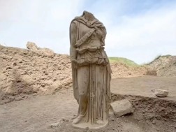 ათენას მარმარილოს ქანდაკება