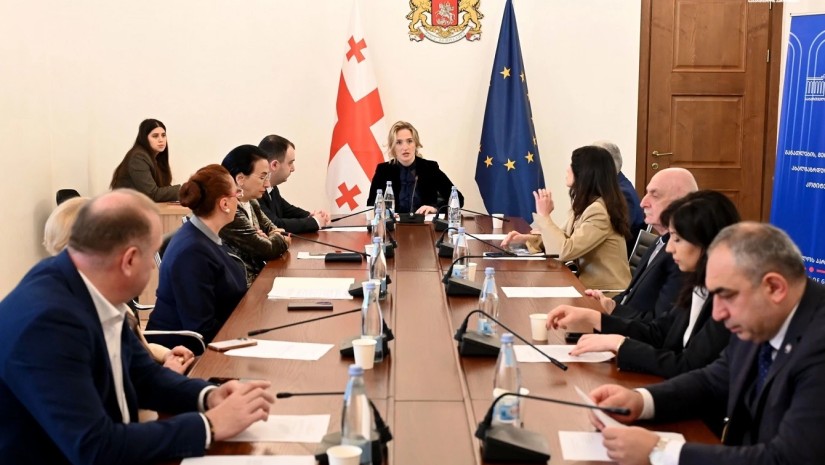 პარლამენტი