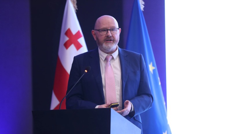  WIPO-სა და საქპატენტის ერთობლივ საერთაშორისო კონფერენციაზე კემბრიჯის უნივერსიტეტის პროფესორი ჯეიმს მოულტრი  პრეზენტაციით წარსდგა