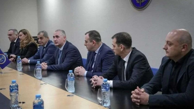 ლევან ხარაბაძე წარადგინა