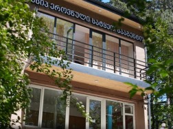 დუშეთის სატყეო უბნის ადმინისტრაციული შენობა დუშეთის სატყეო უბნის ადმინისტრაციული შენობა