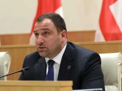ირაკლი კირცხალია