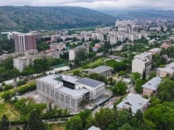 თბილისის №83 საჯარო სკოლის მშენებლობა  მიმდინარეობს