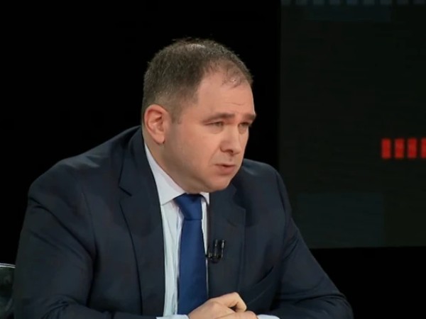ნიკოლოზ სამხარაძე