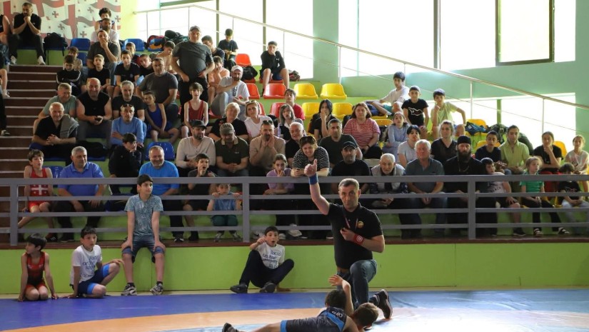 ამბროლაური