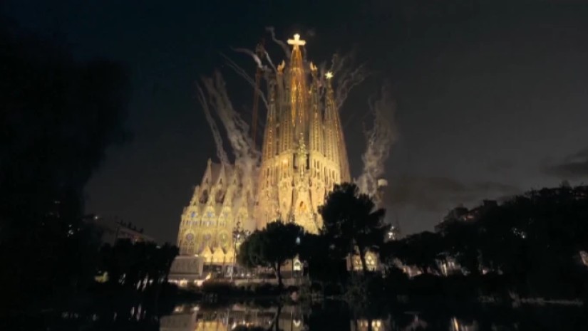 რომის პაპმა ლეო XIV-მ ბარსელონაში საგრადა ფამილიას ტაძარში იესო ქრისტეს კოშკი აკურთხა