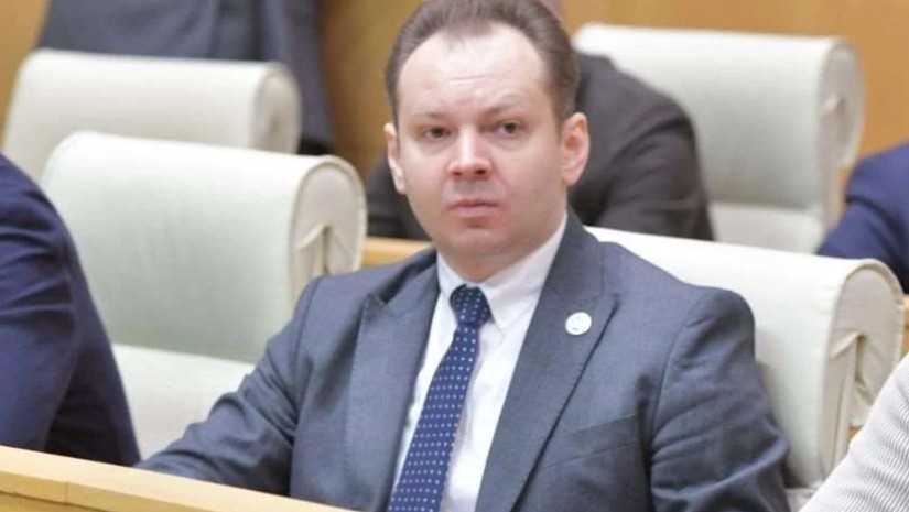 მკ