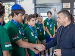 ფრენბურთელები ფრენბურთელები