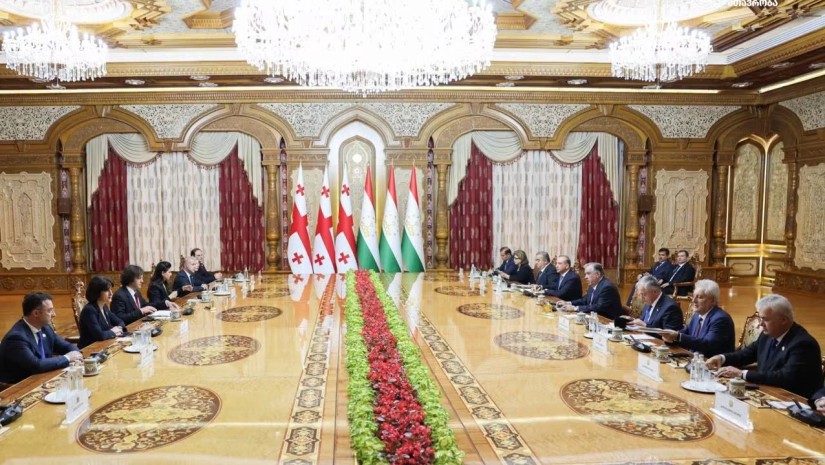 კომუნიკე