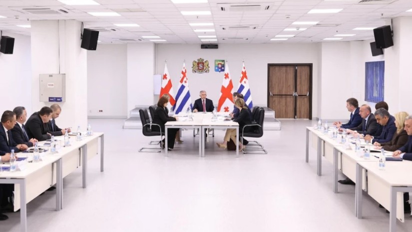 აჭარის ავტონომიური რესპუბლიკის მთავრობის სხდომა გაიმართა