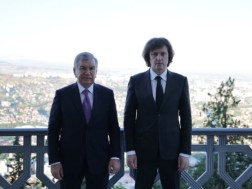 უზბეკეთის პრეზიდენტი ირაკლი კობახიძეს უზბეკეთის პრეზიდენტი ირაკლი კობახიძეს