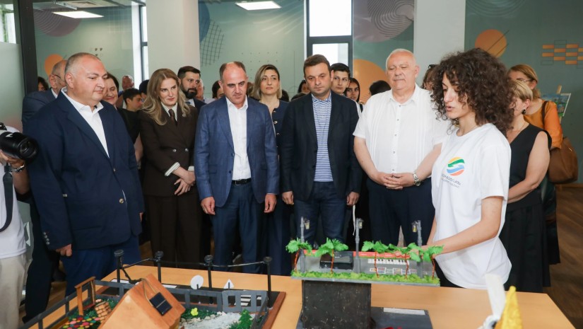 სემეკი