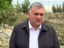 სტიქია თელავში - კომენტარი