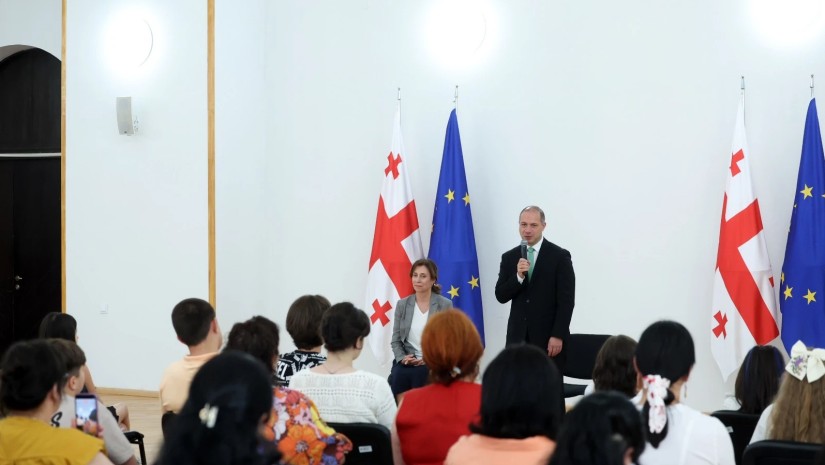 განათლება