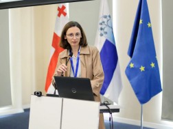 დოდო აგლაძე 