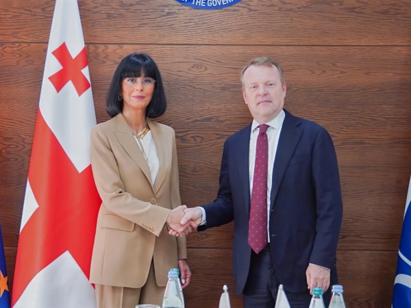 თეა ახვლედიანი