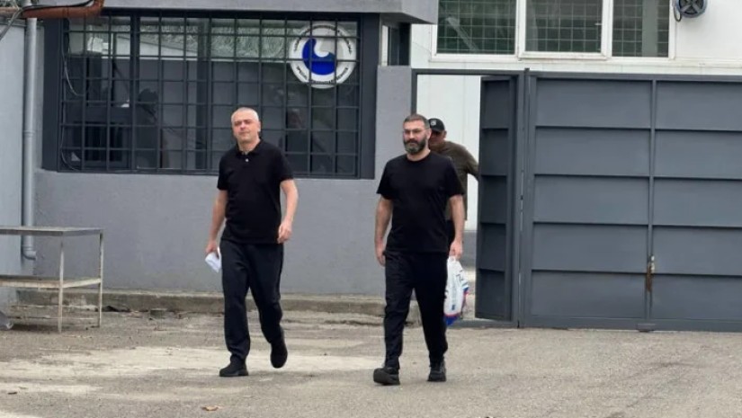 ვასილ მხეიძემ და გიორგი ხაინდრავამ პენიტენციური დაწესებულება დატოვეს