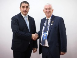 შალვა პაპუაშვილი 
