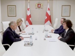 მკ